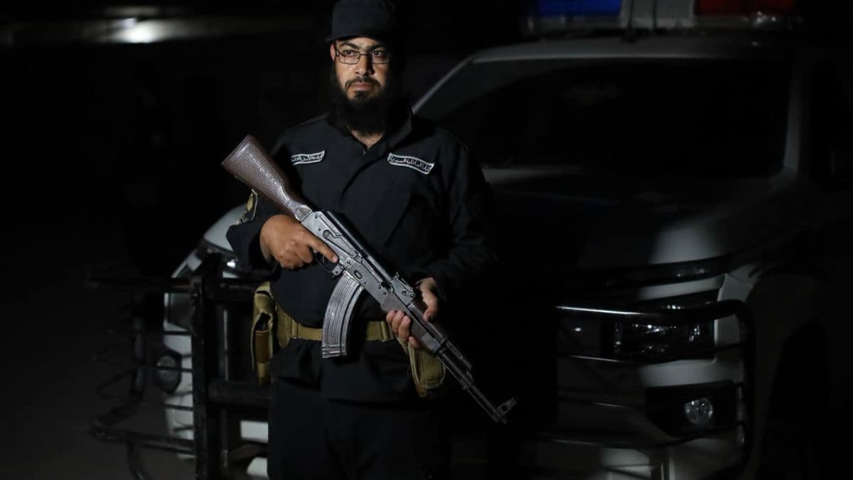 Eid violence: shootings and clan clashes leave casualties across Syria